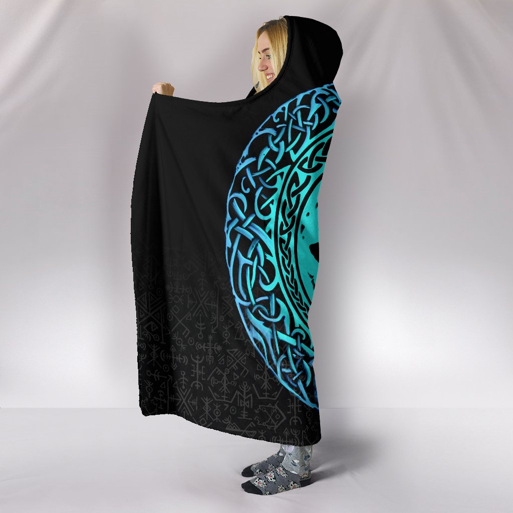 Viking Hooded Blanket - Fenrir Norse Wolf A31